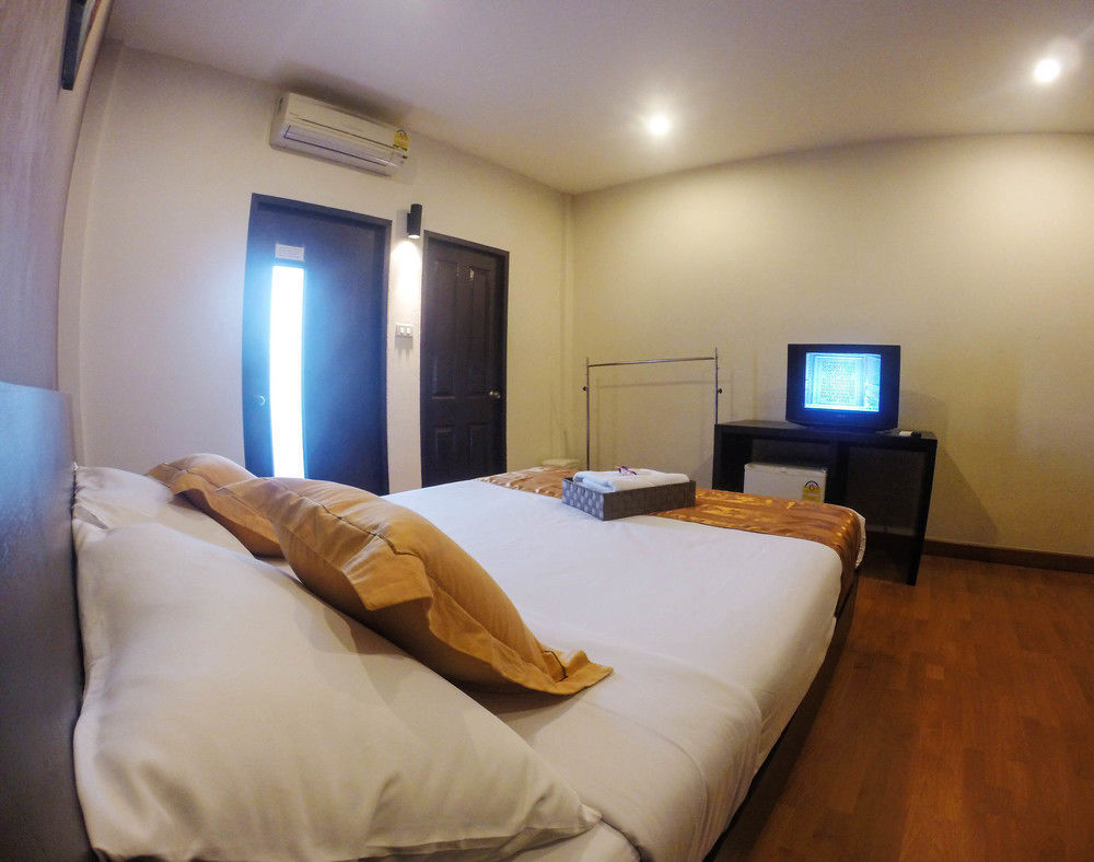 Khaosan Park Resort Банкок Екстериор снимка